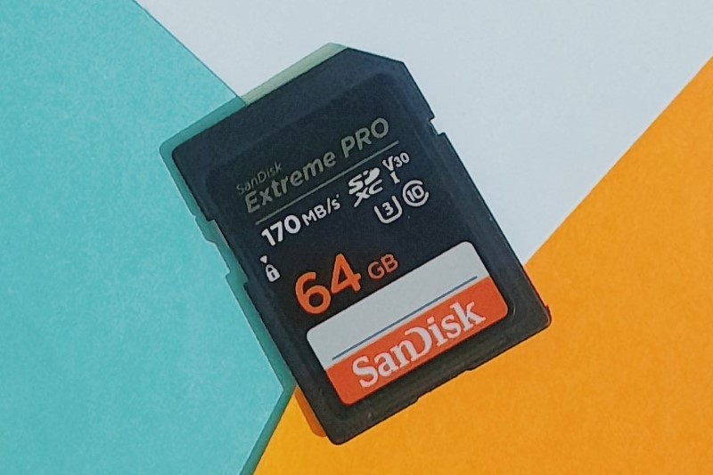 SD spominska kartica kapacitete 64GB